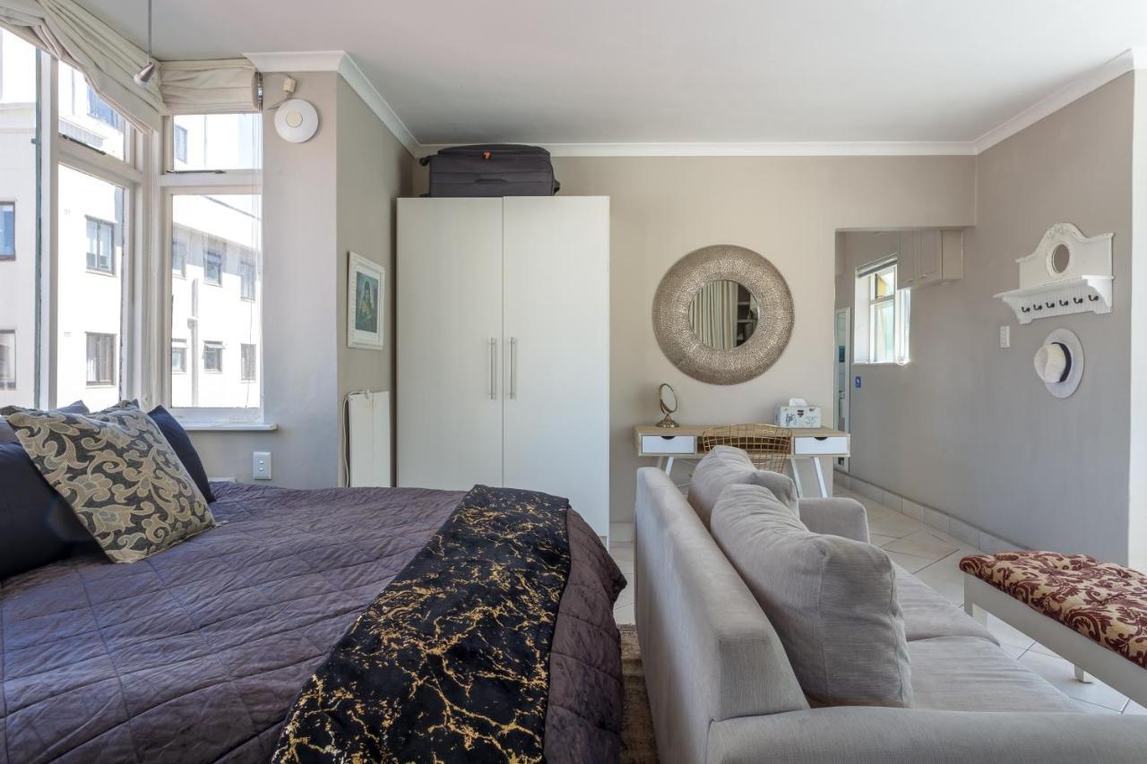 Cosy And Classy Sea Point Apartment Kaapstad Buitenkant foto