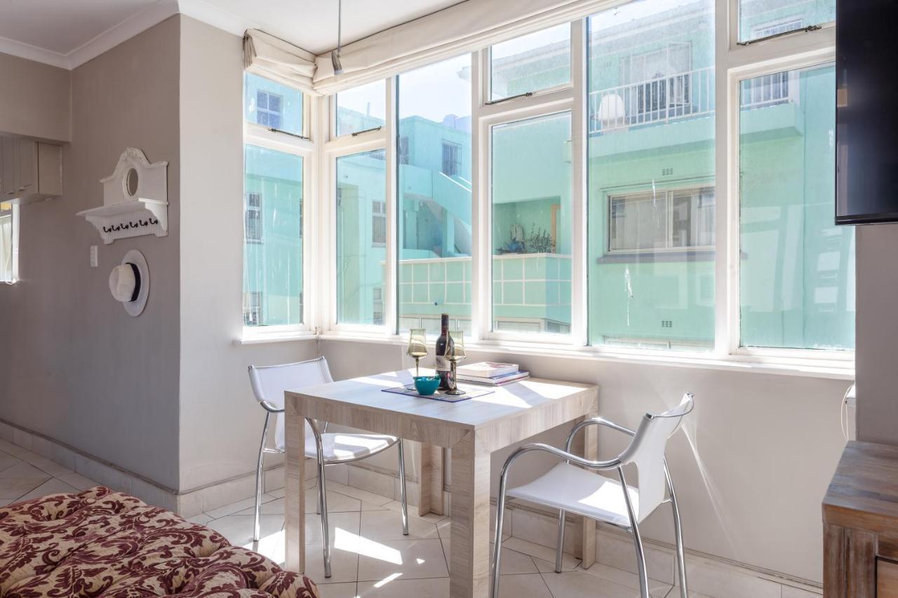 Cosy And Classy Sea Point Apartment Kaapstad Buitenkant foto