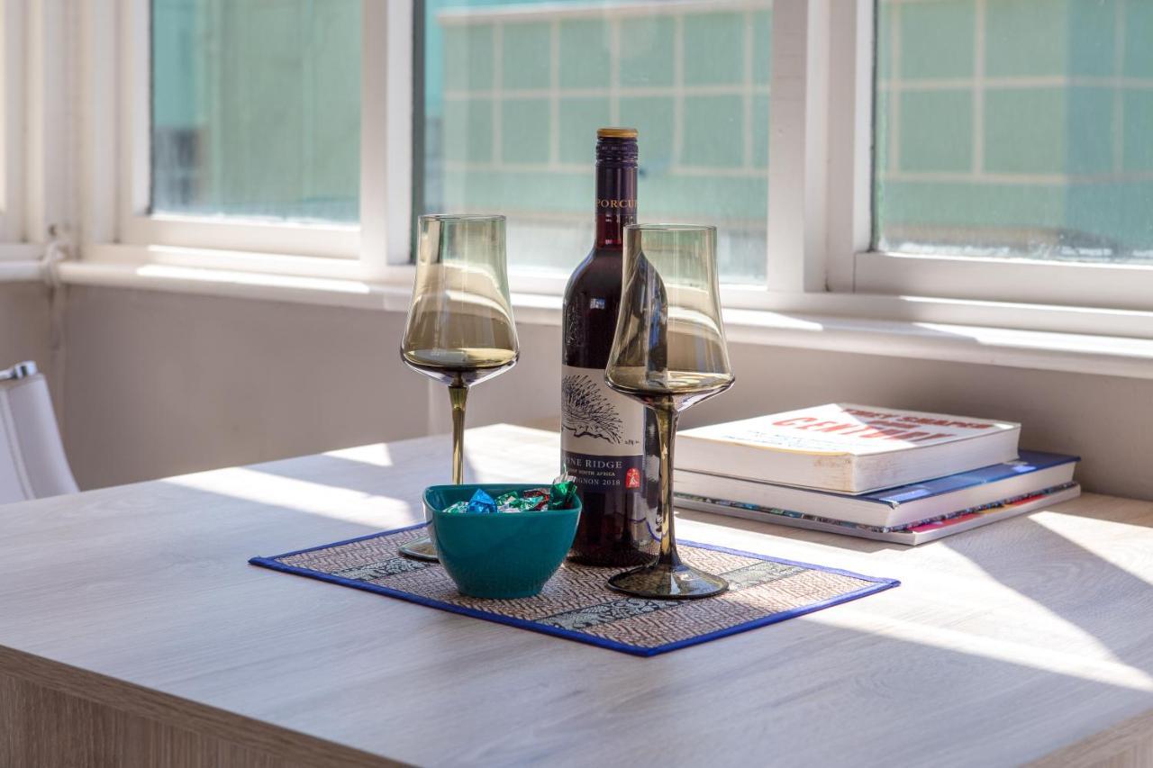 Cosy And Classy Sea Point Apartment Kaapstad Buitenkant foto