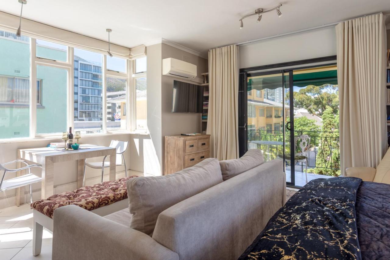Cosy And Classy Sea Point Apartment Kaapstad Buitenkant foto